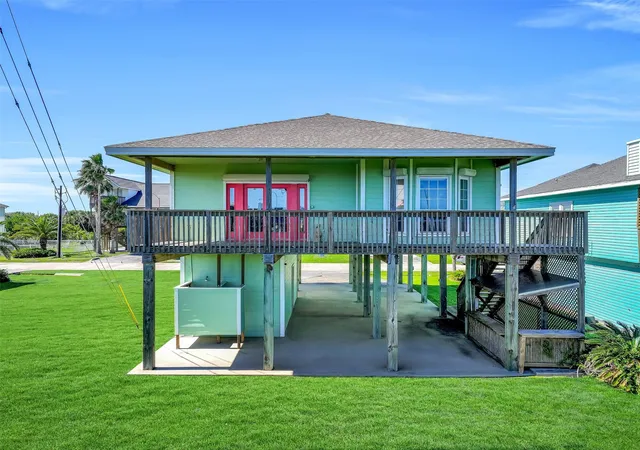 Photo 4 of Single family home for sale at 22329 Vista Del Mar, Galveston, TX 77554 | MLS# 91534256 | Listing updated on 2026-09-20