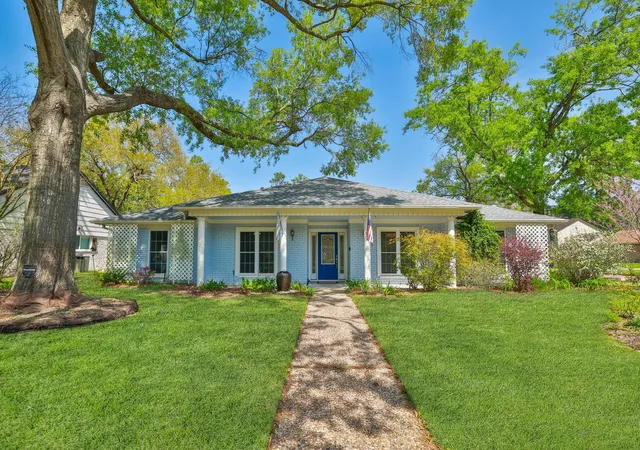 Photo 1 of Single family home for sale at 18002 Bambridge Dr Nw, Houston, TX 77090 | MLS# 16182901 | Listing updated on 2026-08-19