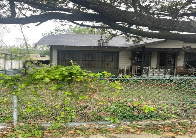 2nd image of 7330 Avenue I, Houston, TX 77011 | MLS# 9054628
