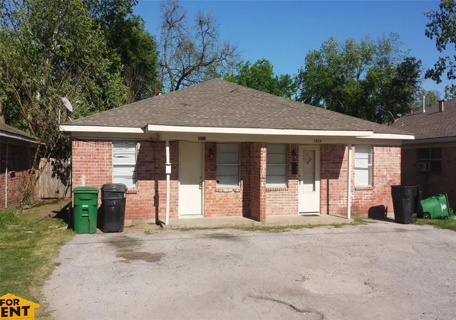 1st image of 3810 Cochran St, Houston, TX 77009 | MLS# 15069835