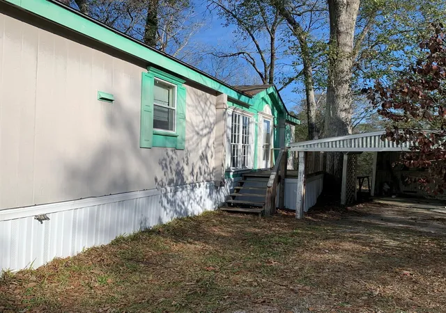 3rd image of 202 Armadillo T, Onalaska, TX 77360 | MLS# 4827969