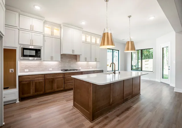 Photo 4 of Single family home for sale at 970 Boykin Way, Montgomery, TX 77316 | MLS# 29866848 | Listing updated on 2026-08-31