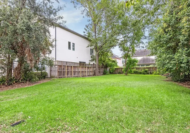 Photo 1 of Land for sale at 5357 Lampasas St, Houston, TX 77056 | MLS# 84881132 | Listing updated on 2026-08-03