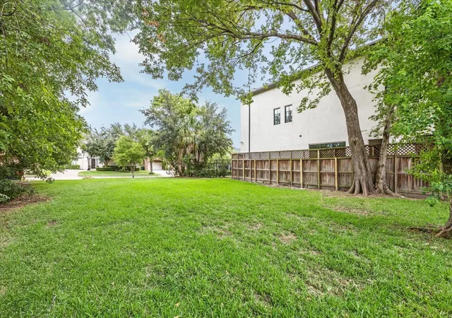 Photo 3 of Land for sale at 5357 Lampasas St, Houston, TX 77056 | MLS# 84881132 | Listing updated on 2026-08-03