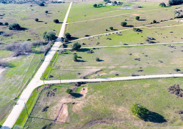 Photo 4 of Land for sale at 682 Schultz Rd S, Sealy, TX 77474 | MLS# 5794102 | Listing updated on 2026-08-19