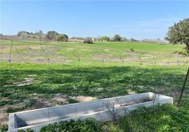 3rd image of 847 Hefner Ln, Cuero, TX 77954 | MLS# 89507750