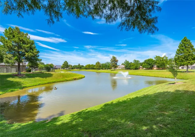 16th image of 416 Magnolia Wy, League City, TX 77573 | MLS# 92563123