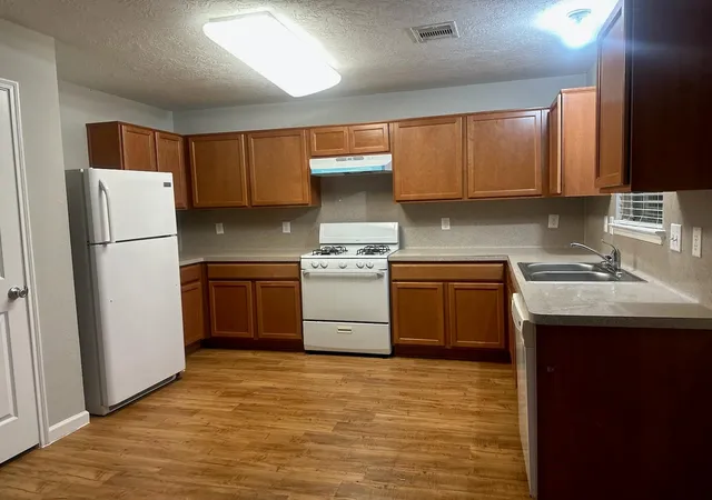 Photo 4 of Single family home for sale at 18214 Tupper Bnd, Cypress, TX 77433 | MLS# 74110359 | Listing updated on 2026-08-11