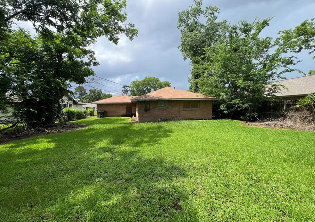 3rd image of 9310 Richland Dr, Houston, TX 77078 | MLS# 93629816