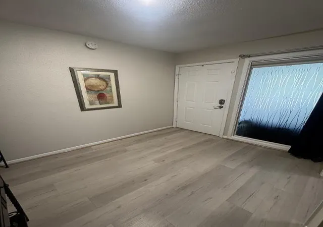 Photo 4 of Condo for sale at 6928 Lasker Dr, Galveston, TX 77551 | MLS# 64423235 | Listing updated on 2026-08-31