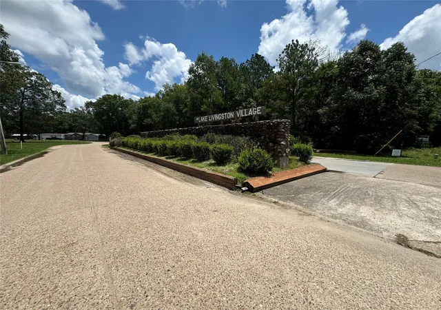 Photo 2 of Single family home for sale at 465 Lexington St, Livingston, TX 77351 | MLS# 87651705 | Listing updated on 2026-08-13