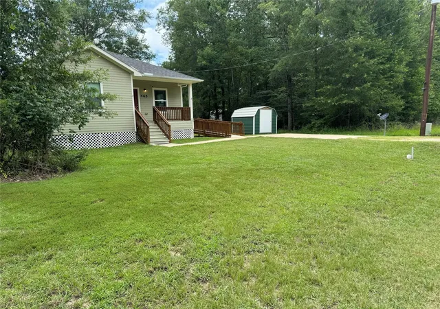 Photo 4 of Single family home for sale at 465 Lexington St, Livingston, TX 77351 | MLS# 87651705 | Listing updated on 2026-08-13