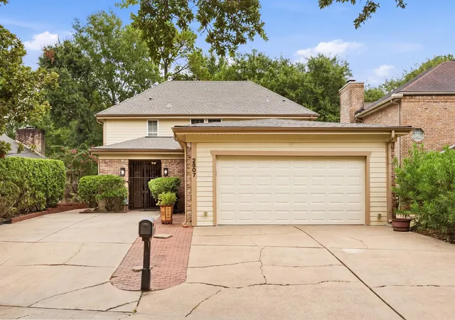 1st image of 2807 Quail Hollow Dr, Missouri City, TX 77459 | MLS# 84631940