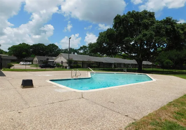 Homes for sale in Friendswood, TX | 3980 Laura Leigh Dr, Friendswood, TX 77546 | MLS# 94171924