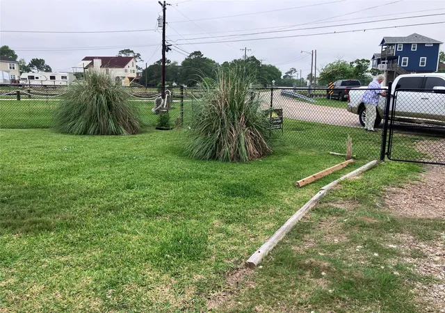 12th image of 4408 Island Dr, Dickinson, TX 77539 | MLS# 42024471