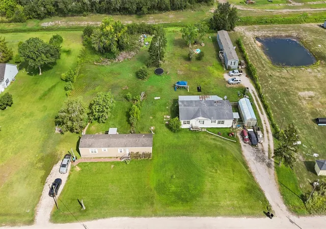 2nd image of 2974 Cr 146 #A, Alvin, TX 77511 | MLS# 91605751