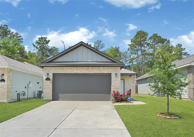 Photo 2 of Single family home for sale at 21066 Voyage Ln, Porter, TX 77365 | MLS# 48497485 | Listing updated on 2026-09-12