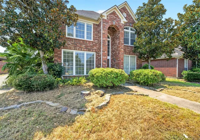 Photo 2 of Single family home for sale at 10038 Katherine Ct, Houston, TX 77089 | MLS# 3745267 | Listing updated on 2026-08-29