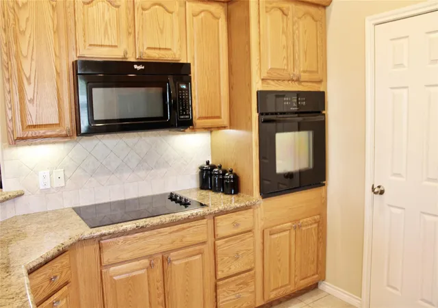 5th image of 110 S River Dr, Columbus, TX 78934 | MLS# 62939539