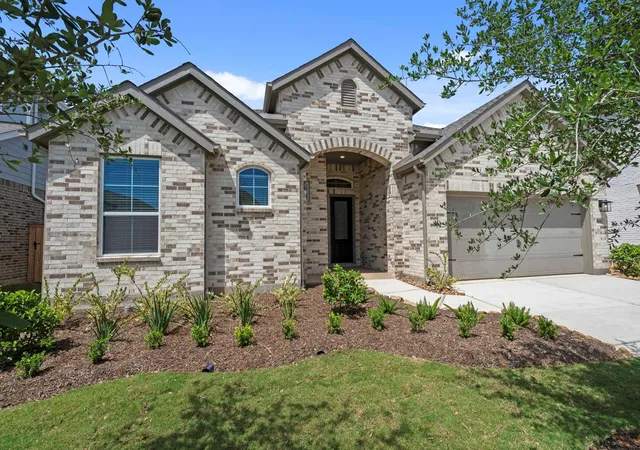 Photo 2 of Single family home for sale at 31722 Fern Grv Rd, Fulshear, TX 77423 | MLS# 48838423 | Listing updated on 2026-08-05