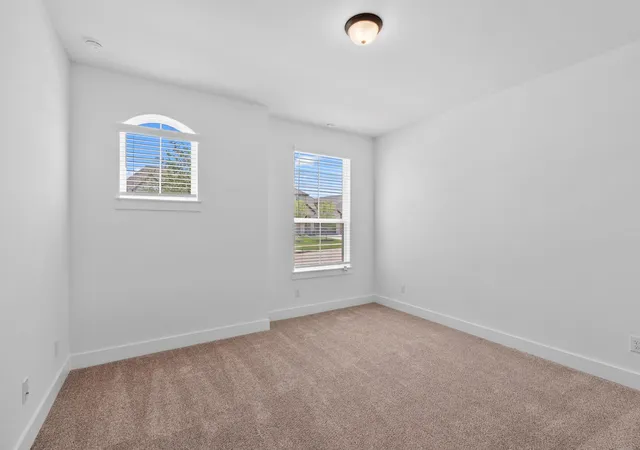 Photo 4 of Single family home for sale at 31722 Fern Grv Rd, Fulshear, TX 77423 | MLS# 48838423 | Listing updated on 2026-08-05