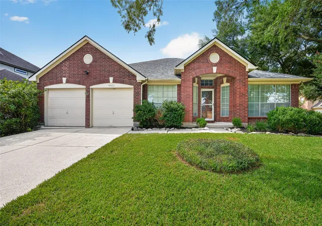 1st image of 4802 Widerop Ln, Friendswood, TX 77546 | MLS# 91288514