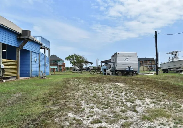 1st image of 167 County Road 202, Bay City, TX 77414 | MLS# 98039799