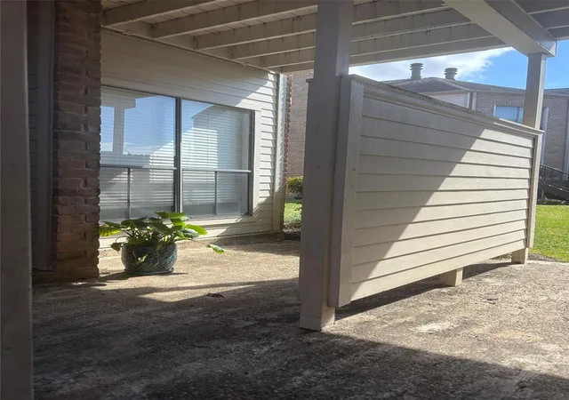 4th image of 10123 Waterstone Dr #39, Houston, TX 77042 | MLS# 34656062