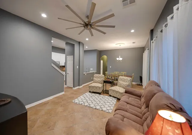 2nd image of 746 San Jacinto Cir, Baytown, TX 77521 | MLS# 33185969