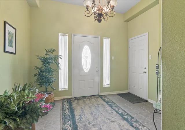 5th image of 10 N Flamingo St, La Marque, TX 77568 | MLS# 33802761