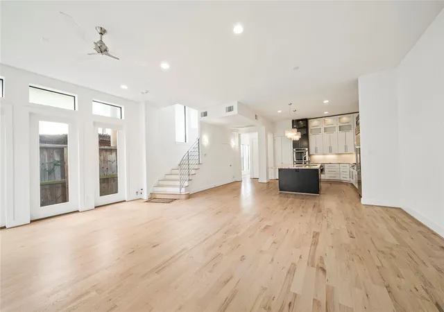5th image of 5506 Bosque St, Houston, TX 77056 | MLS# 28432236