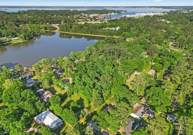Photo 2 of Land for sale at 0 Arrowhead Dr, Montgomery, TX 77316 | MLS# 45954930 | Listing updated on 2026-04-16