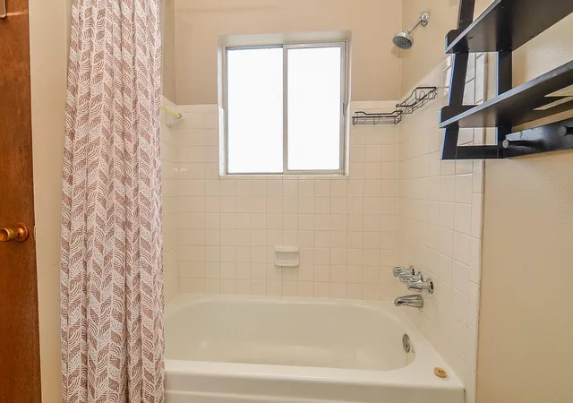 39th image of 2201 Fountain View Dr W #14J, Houston, TX 77057 | MLS# 77218696