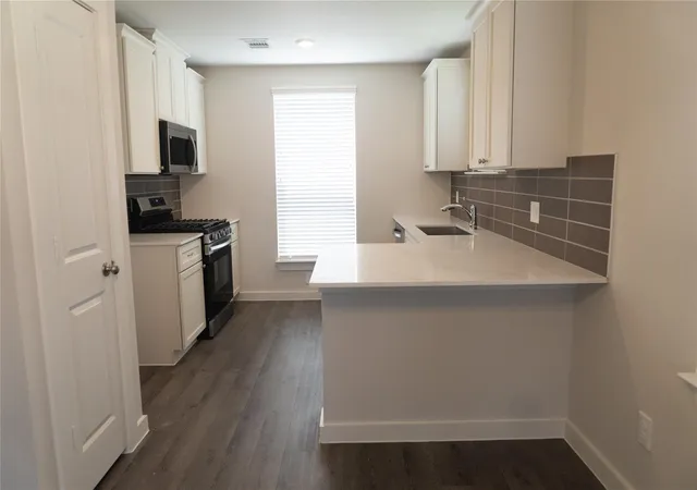 Photo 4 of Single family home for sale at 65 Road 51030, Cleveland, TX 77327 | MLS# 50756367 | Listing updated on 2026-07-11