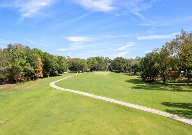 28th image of 748 Talmalge Hall Dr, Conroe, TX 77302 | MLS# 82300689