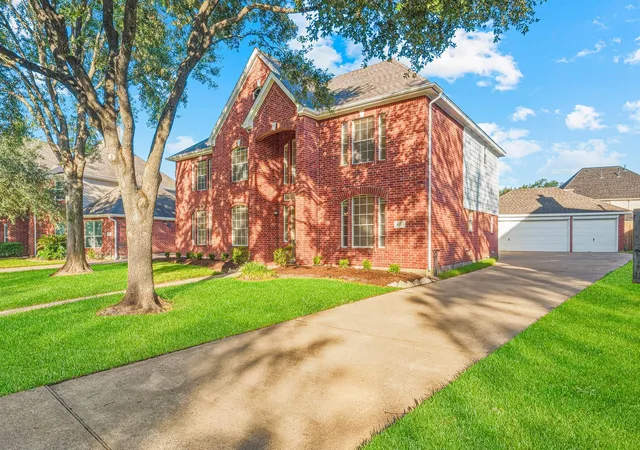 Photo 3 of Sale Pending at 9323 Hudson Bnd Cir, Houston, TX 77095 | MLS# 50946150 | Listing updated on 2026-09-03