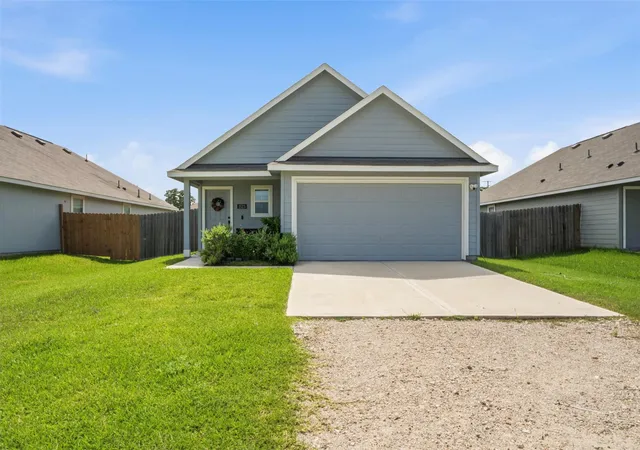 Homes for sale in Hempstead, TX | 1523 22nd St, Hempstead, TX 77445 | MLS# 62056267