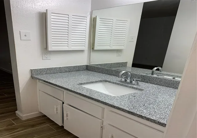 4th image of 5625 Antoine Dr #1109, Houston, TX 77091 | MLS# 93628359