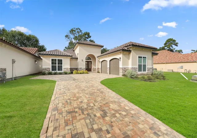 Photo 1 of Single family home for sale at 16015 Bridges Fairway Ln, Houston, TX 77068 | MLS# 92530528 | Listing updated on 2026-08-31