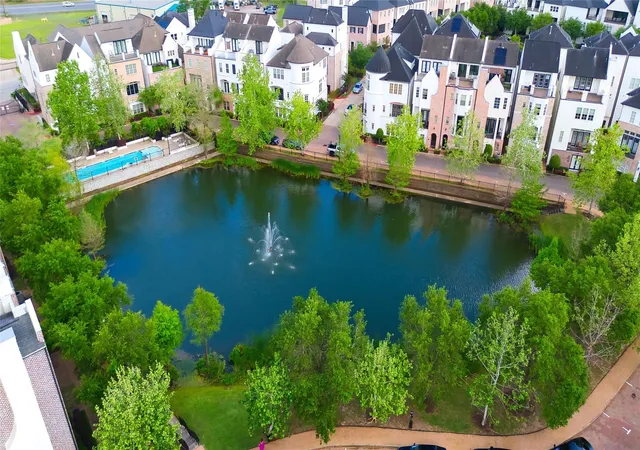 1st image of 2029 Fannin N, Houston, TX 77045 | MLS# 23664015