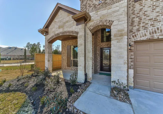Photo 4 of Single family home for sale at 18726 Kelly Meadows Ln, New Caney, TX 77357 | MLS# 39416003 | Listing updated on 2026-01-10
