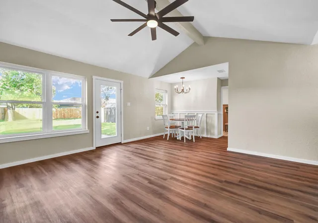 5th image of 5438 Novak Ct, Danbury, TX 77534 | MLS# 17158391