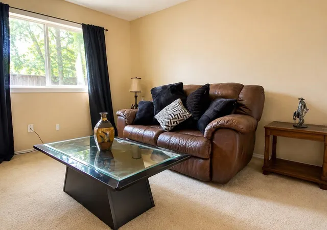 Photo 3 of Single family home for sale at 6511 La Violetta Dr, Houston, TX 77083 | MLS# 14643745 | Listing updated on 2026-09-21