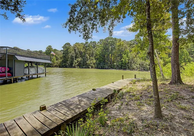 Photo 4 of Land for sale at 0 La Jolla Ct, Huntsville, TX 77320 | MLS# 75653096 | Listing updated on 2026-09-03