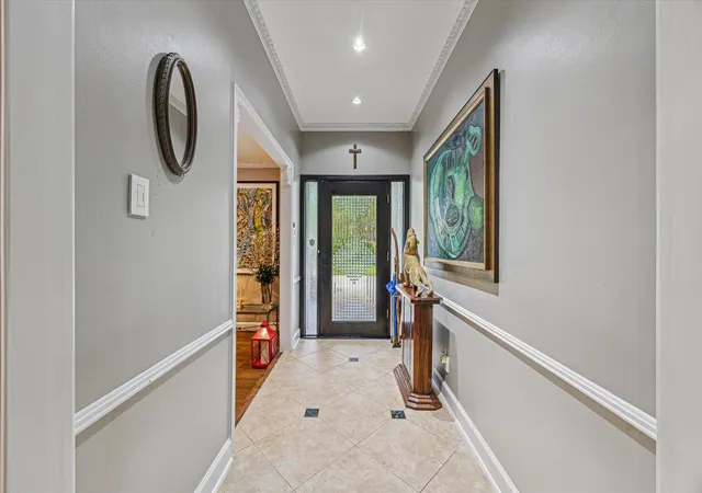 Photo 3 of Sale Pending at 9006 Bonhomme Rd, Houston, TX 77074 | MLS# 81361274 | Listing updated on 2026-08-13