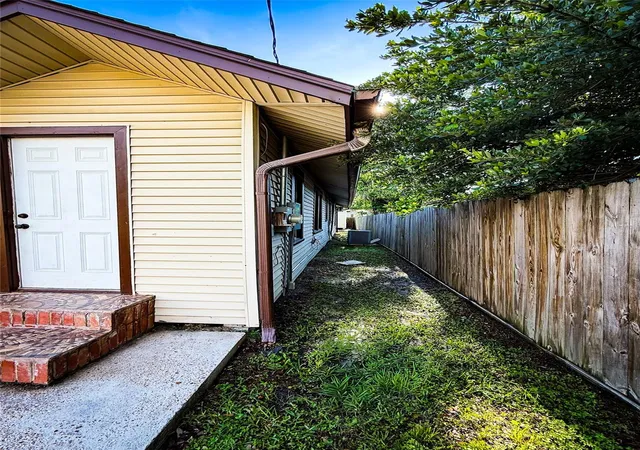 Photo 3 of Sale Pending at 12511 Crosby Lynchburg Rd, Crosby, TX 77532 | MLS# 57769733 | Listing updated on 2026-09-13