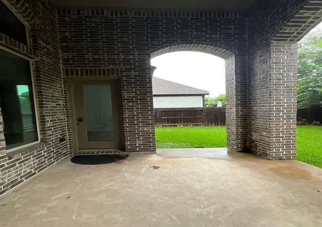 Photo 3 of Single family home for sale at 5118 Long Branch Bnd, Fulshear, TX 77441 | MLS# 65889997 | Listing updated on 2026-09-11