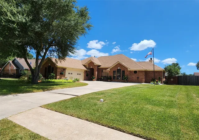 1st image of 104 Portulaca St, Lake Jackson, TX 77566 | MLS# 78951228