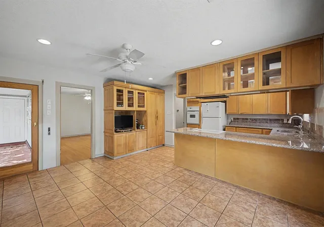 Photo 3 of Sale Pending at 7005 Youpon, Galveston, TX 77551 | MLS# 16593575 | Listing updated on 2026-09-17