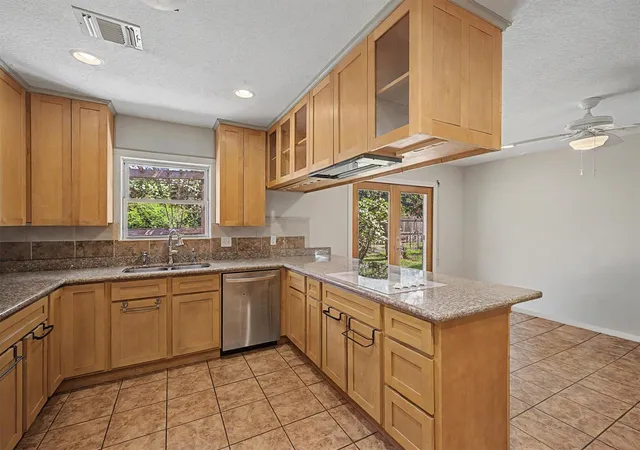 Photo 3 of Sale Pending at 7005 Youpon, Galveston, TX 77551 | MLS# 16593575 | Listing updated on 2026-09-17